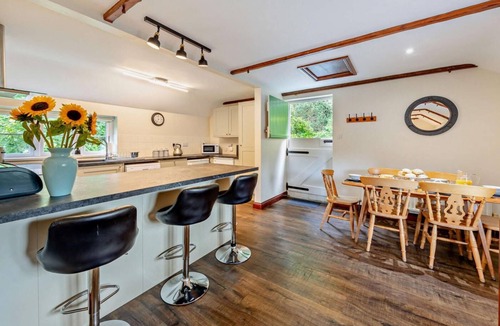 Mount Cottage | 3 Bed in Two Waters Foot (oc-p29858)
