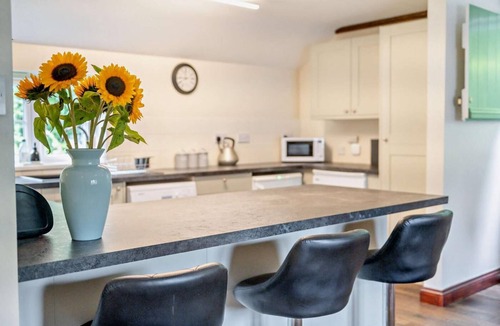 Mount Cottage | 3 Bed in Two Waters Foot (oc-p29858)