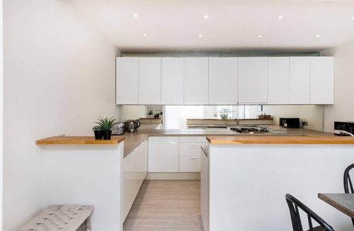 Battersea House | 3-Bed Mews House, Battersea