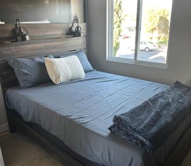 Westchester House | 3 bedroom 2 bathroom stylish and modern home in Marina Del Rey