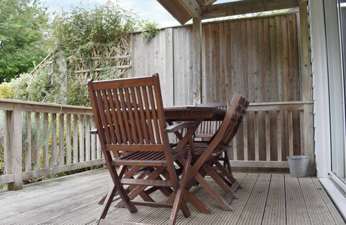 Middleton-on-Sea Cottage | 3 bedroom accommodation in Elmer, Middleton-on-Sea