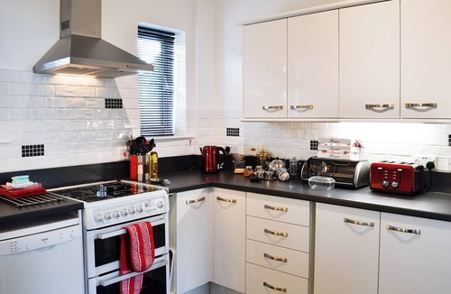 Brymbo Cottage | 3 bedroom accommodation in Brymbo, near Wrexham