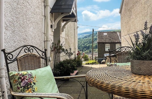 Pentre Cottage | 3 bedroom accommodation in Pentre