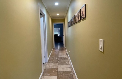 Bell House | 3 Bedroom Home 1 Gig Wifi