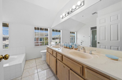 Monterey Park House | 3 bedroom house near downtown Los Angeles