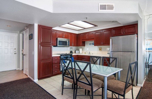 Imperial Beach Apartment | 3 Bedroom With Incredible View Of The Ocean And Pier