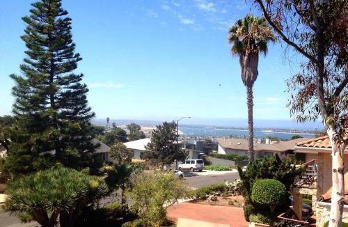 Bay Park House | 3 Bedrooms Guest House, Pacific Beach, Sea World, Downtown,& 3 bus lines-3
