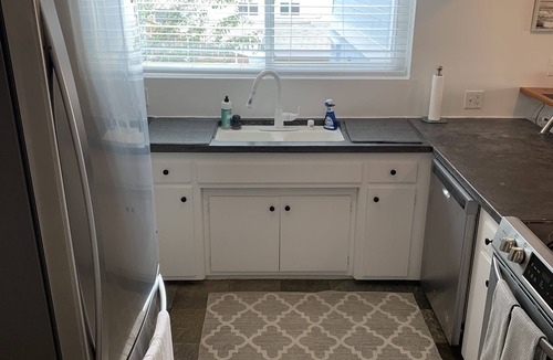 Hermosa Beach Apartment | 3 blocks to the beach and walking distance to all shops, bars and dining!