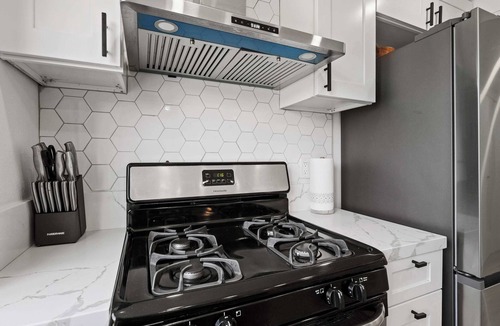 Racquet Club Estates Condo | 3 BR Condo in Palm Springs w/Community Pool!