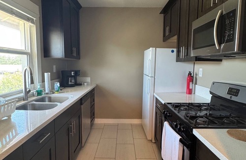Southeast Anaheim House | 3 Br Disneyland Home — Sleeps 6-8