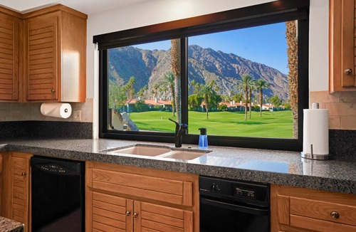 La Quinta House | 3 Ensuites, 3.5 baths, 3,000 sqft, Night Lit Mountain & Golf Views, Pvt Pool/Spa