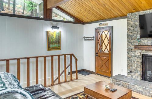 Arrowhead Villas House | 3 Mi to Lake Arrowhead Village Pine-View Home!
