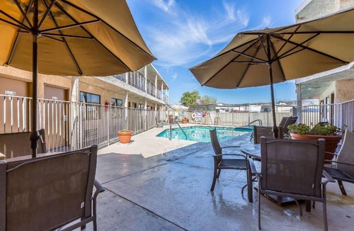 Castaic Hotel | 30 m² Hotel ∙ 127 guests