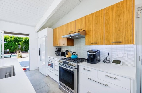 Racquet Club Estates House | 30+ Stay! Gorgeous Vacation Home W/Pool/Spa/Firepit