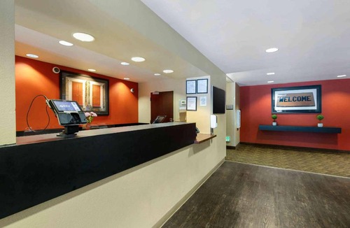 Carlsbad Village Hotel | 300 m² Hotel ∙ 127 guests