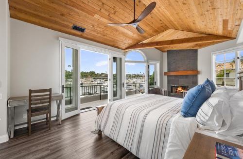 Newport Beach House | 301 E Bayfront