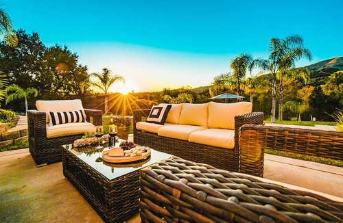 Temecula House | 303 m² House ∙ 5 bedrooms ∙ 12 guests