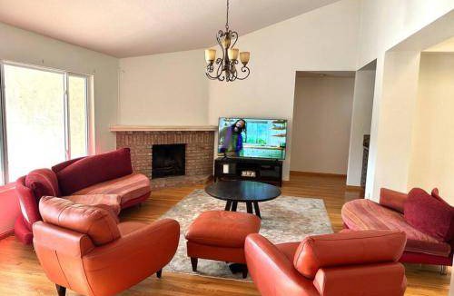 Kit Carson House | 303 m² House ∙ 5 bedrooms ∙ 12 guests