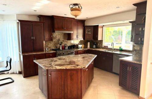 Kit Carson House | 303 m² House ∙ 5 bedrooms ∙ 12 guests