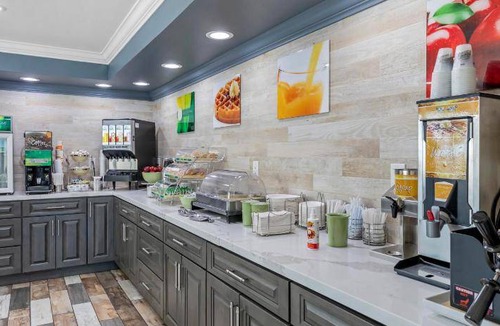 Kettleman City Hotel | 31 m² Hotel ∙ 6 guests