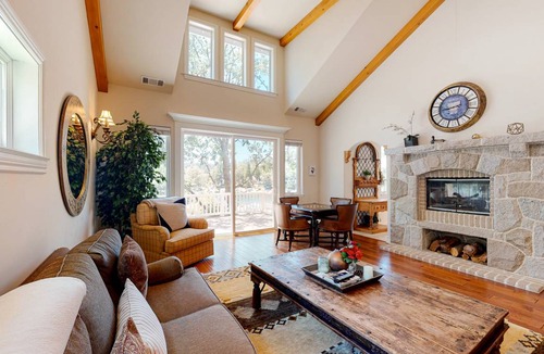 Lake Arrowhead House | 311 m² House ∙ 4 bedrooms ∙ 10 guests
