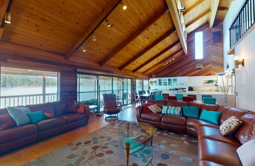 Bass Lake House | 313 m² House ∙ 5 bedrooms ∙ 14 guests