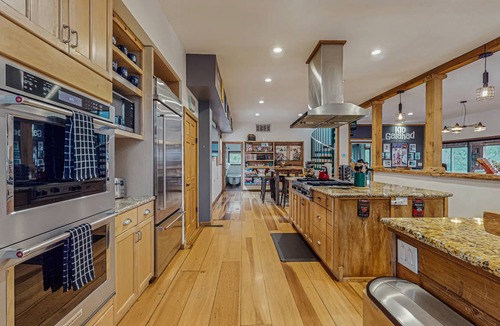 Fern Valley House | 321 m² House ∙ 6 bedrooms ∙ 10 guests