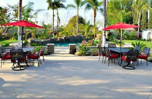 Northwest Anaheim House | 325 m² House ∙ 5 bedrooms ∙ 20 guests