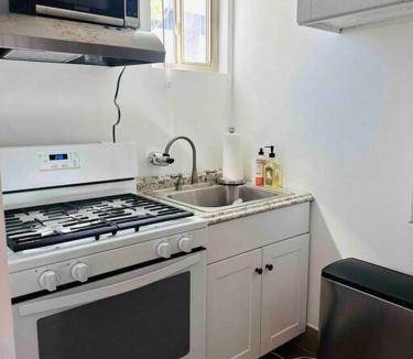 The Strand Apartment | 33 m² Apartment ∙ 1 bedroom ∙ 3 guests