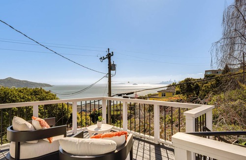 Sausalito House | 334 m² House ∙ 3 bedrooms ∙ 8 guests