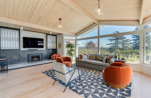 Sausalito House | 334 m² House ∙ 3 bedrooms ∙ 8 guests