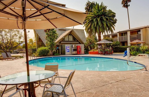 Redwood City Hotel | 35 m² Hotel ∙ 127 guests