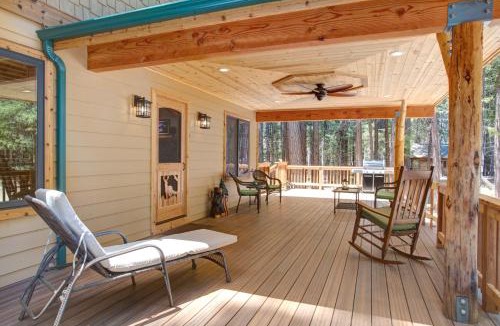North Wawona Ski Chalet | 36 Larkspur Lair