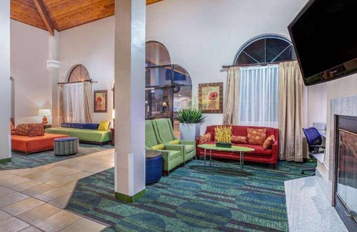 Tehachapi Hotel | 37 m² Hotel ∙ 127 guests