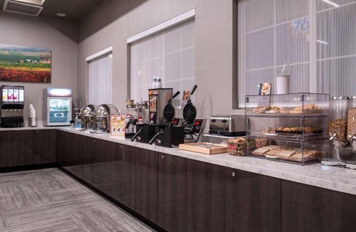 Temecula Hotel | 37 m² Hotel ∙ 127 guests