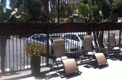 Granada Hills North Hotel | 37 m² Motel ∙ 127 guests
