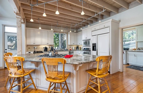 Groveland House | 372 m² House ∙ 5 bedrooms ∙ 12 guests