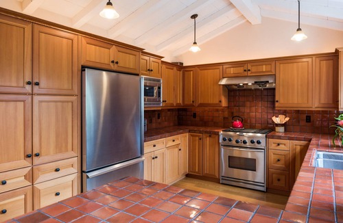Southeast Carmel House | 3764 On Soundings ~ 5 Minute Walk to Downtown
