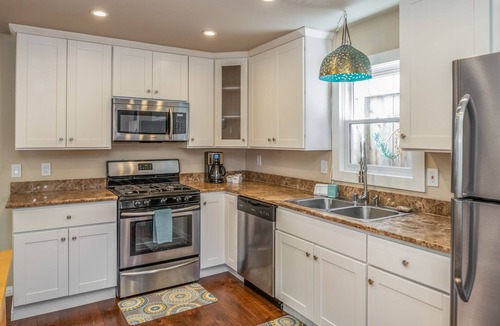 Pacific Grove House | 3788 Seagull's Nest ~ Walk to Downtown & Beach, Views of the Bay & Sea Life!