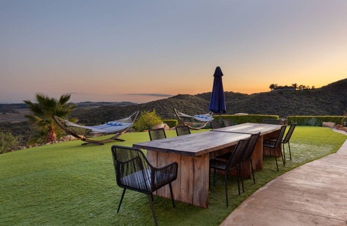 Murrieta Villa | 384 m² Villa ∙ 6 bedrooms ∙ 20 guests