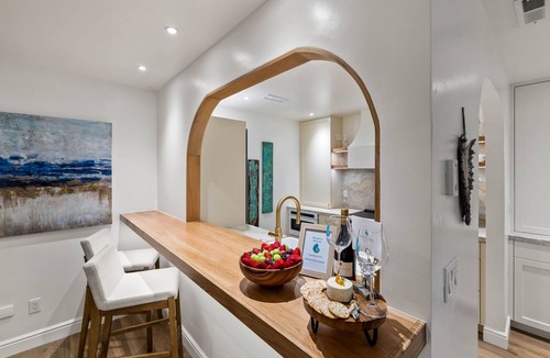 Golden Rectangle Condo | 3972 DolceVita ~Beautiful Remodel, Walk Everywhere