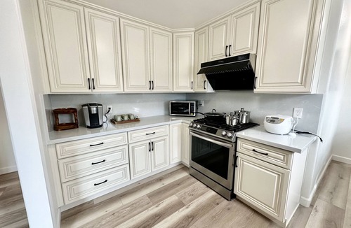 Monterey Park House | 3B/2B Haven near Atlantic Square