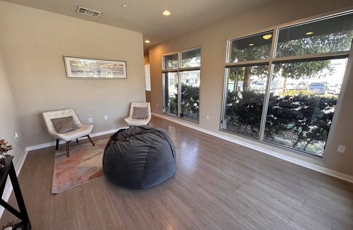 Southwest Anaheim House | 3Bed 3Bath 2 Mi to Disneyland, Free Tesla Charging!