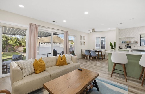 Park Santiago House | 3BR/2BA family-friendly home only 10min from Disneyland!