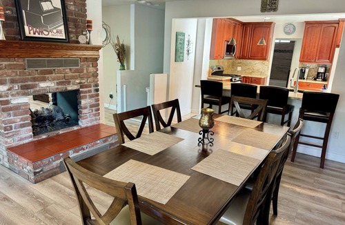 North Pacific Beach House | 4 Bed/3 Bath, Private Hot tub, patio Parking + 5 bikes Included! Families only.