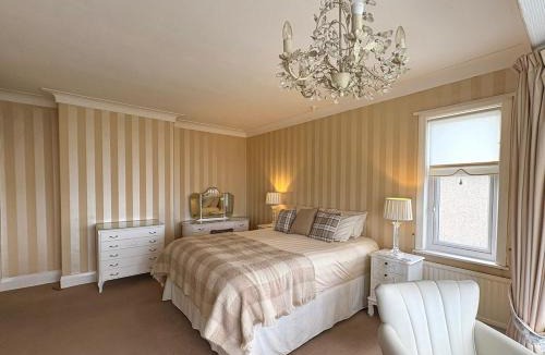 Morecambe House | 4 bed house in Heysham, Morecambe - views over Morecambe Bay - 3 double bedrooms, 1 single bedroom SLEEPS 7