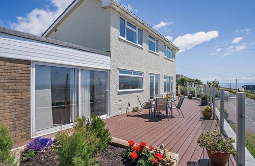 Ogmore-by-Sea Cottage | 4 Bed in Bridgend (oc-74236)