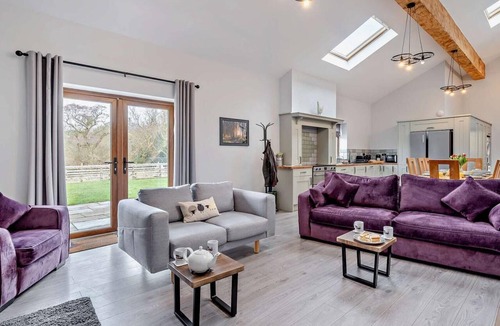 Knott End-on-Sea Cottage | 4 Bed in Forton (oc-81290)