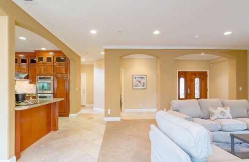 North Redondo House | 4 bedroom 2700 sq. ft. Great Family Neighborhood REMODELED!!