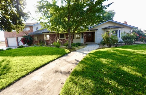Fowler House | 4-Bedroom Haven: 2 Full Baths, Peaceful Retreat with Modern Comforts!